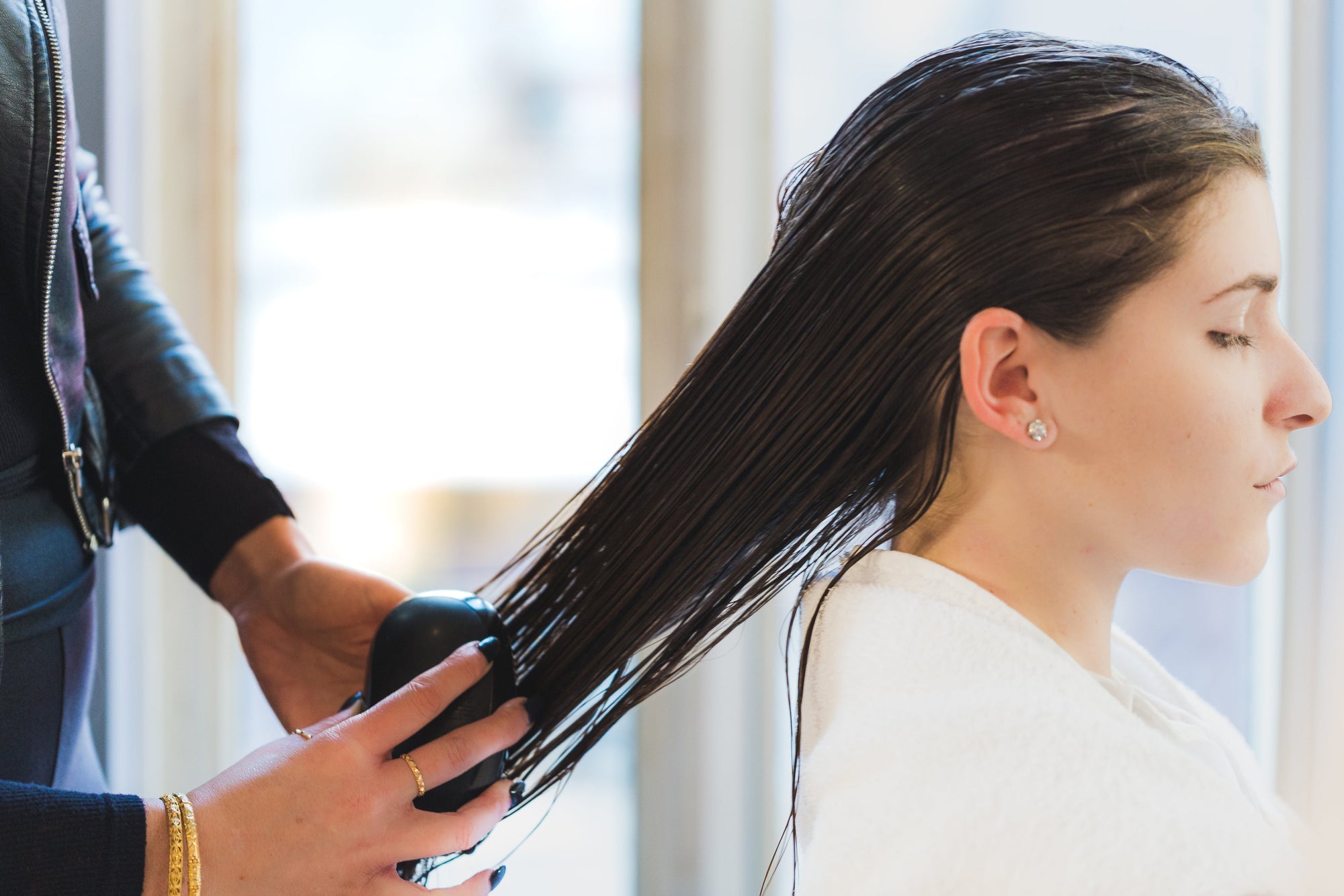 Glow from Within: The Ultimate Hair, Skin & Nails Supplement for Beauty-Loving Women